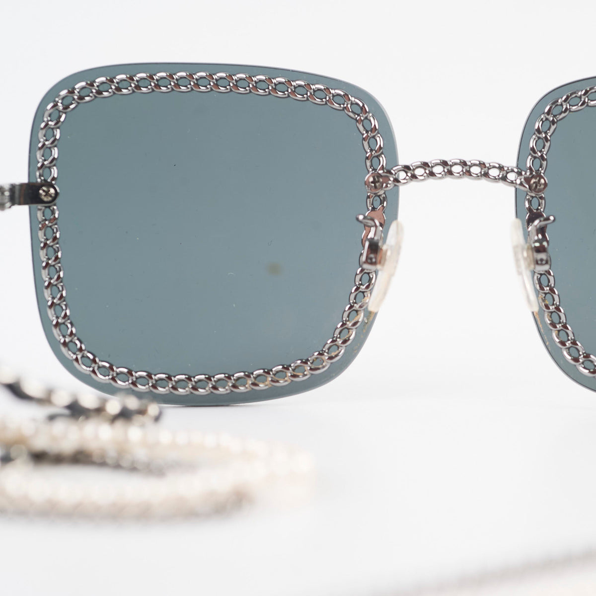 Chanel 4244 Black Square Sunglasses with Chain - photo 7