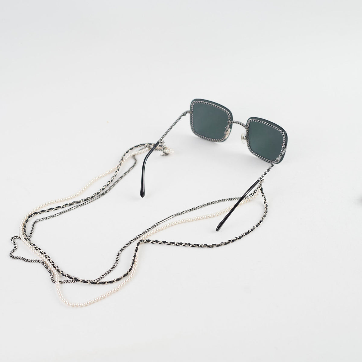 Chanel 4244 Black Square Sunglasses with Chain - photo 11