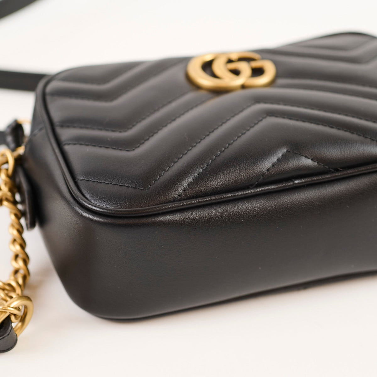 Gucci Mini Marmont Camera bag Black (2025) - photo 8