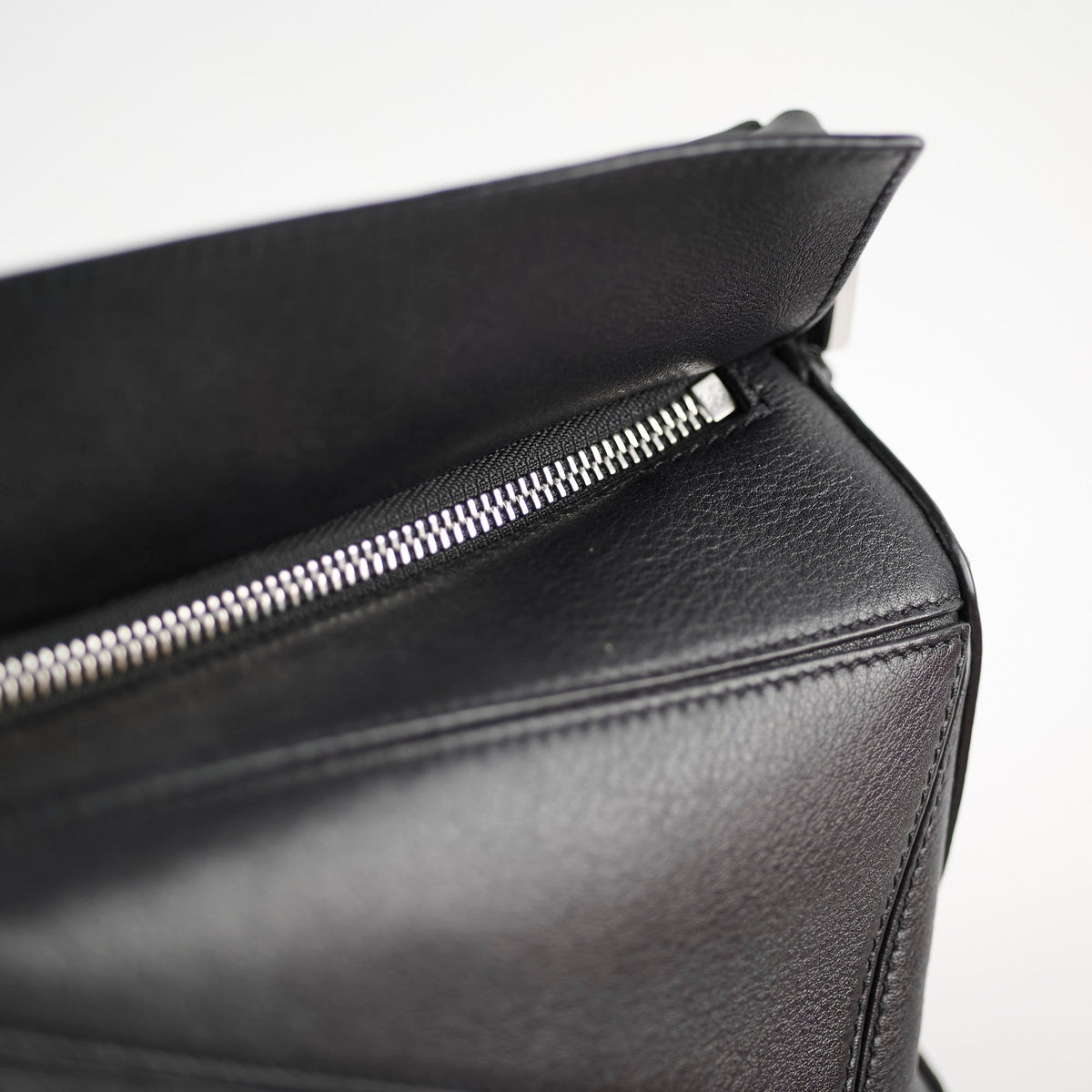 Loewe Puzzle Small Black - photo 5