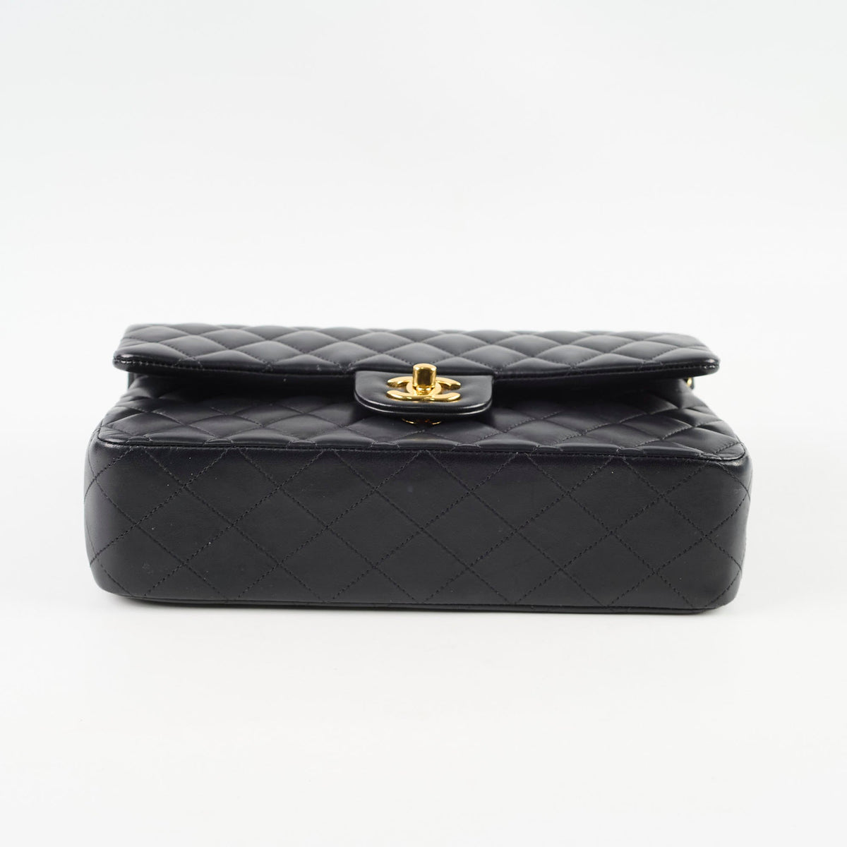 Chanel Classic Flap Medium Lambskin Black - photo 4