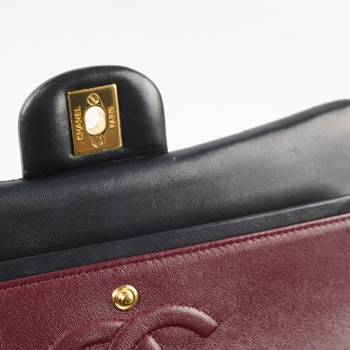 Chanel Classic Flap Medium Lambskin Black - photo 6