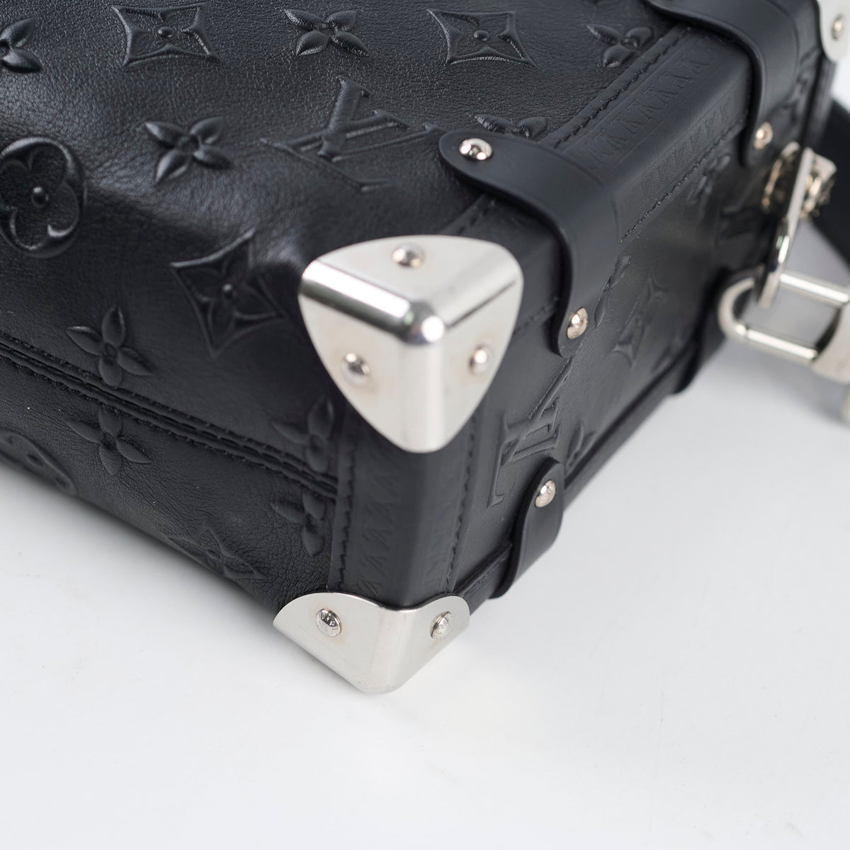 Louis Vuitton Side Trunk MM Black Leather - photo 11