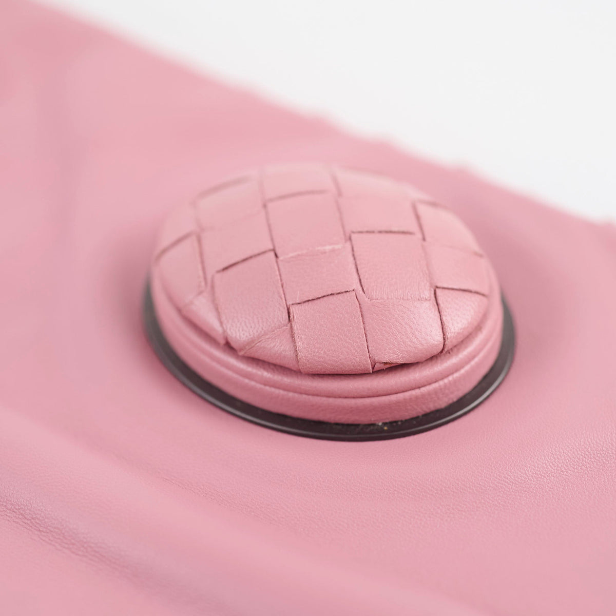 Bottega Veneta Woven Clutch Dusty Pink - photo 13