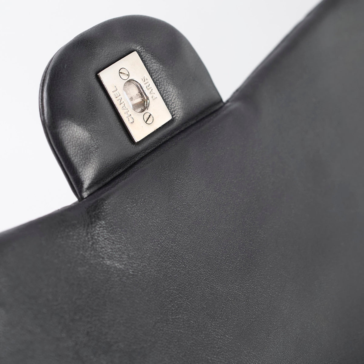 Chanel Single Flap Maxi Flap Black Lambskin SHW - photo 10