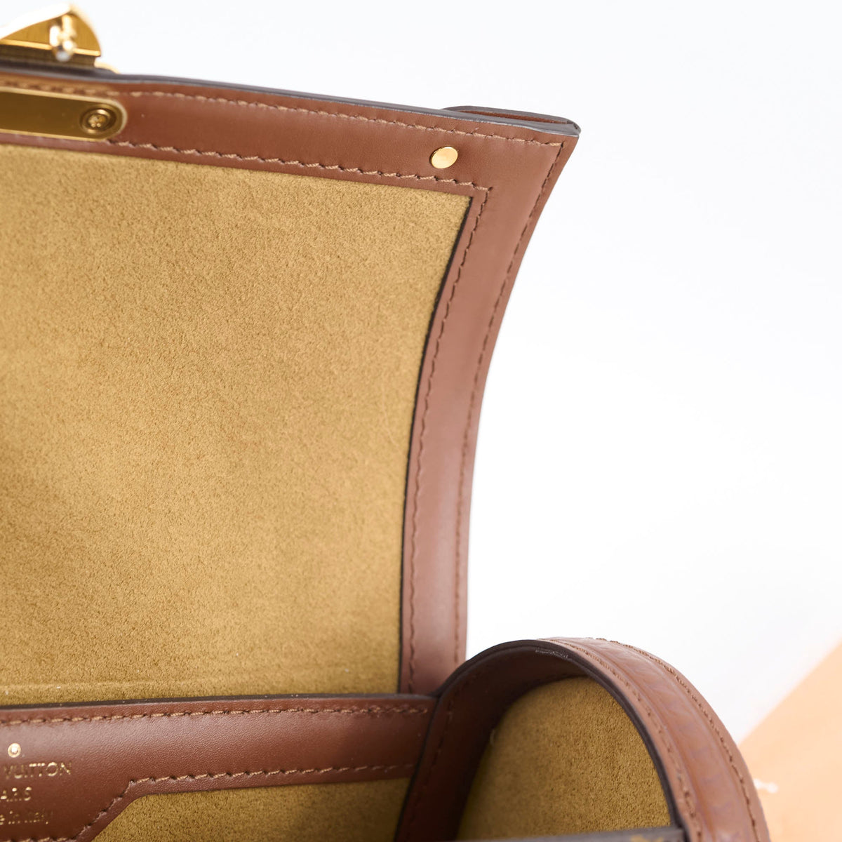 Louis Vuitton Papillon Trunk Monogram - photo 6