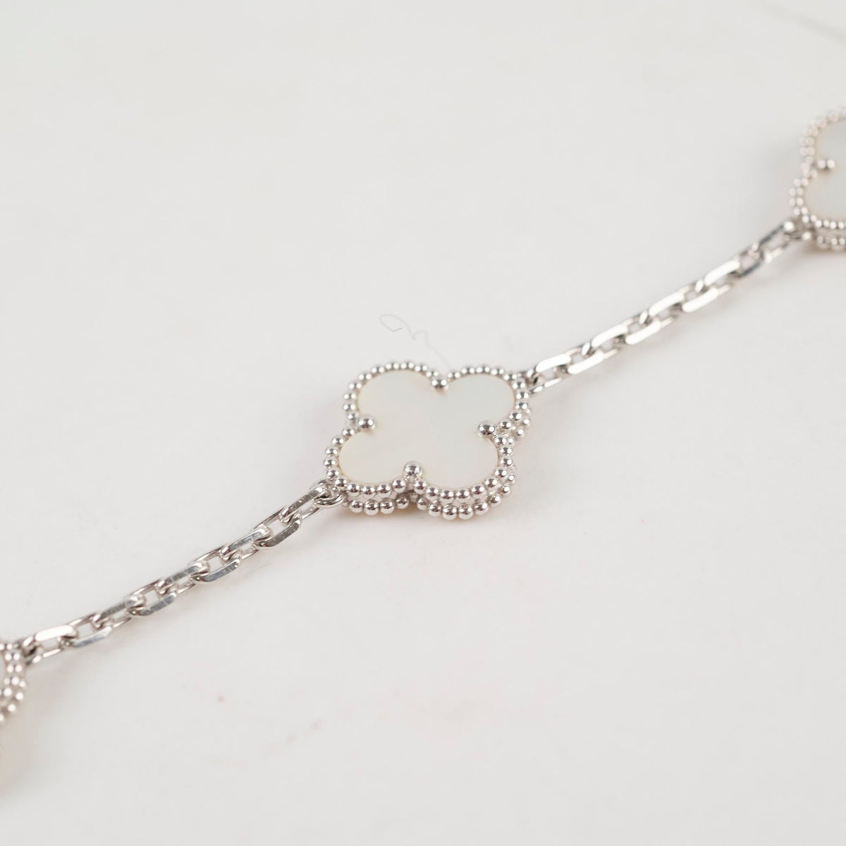 Van Cleef & Arpels Alhambra 5 Motif MOP Mother Of Pearl Bracelet White Gold - photo 4