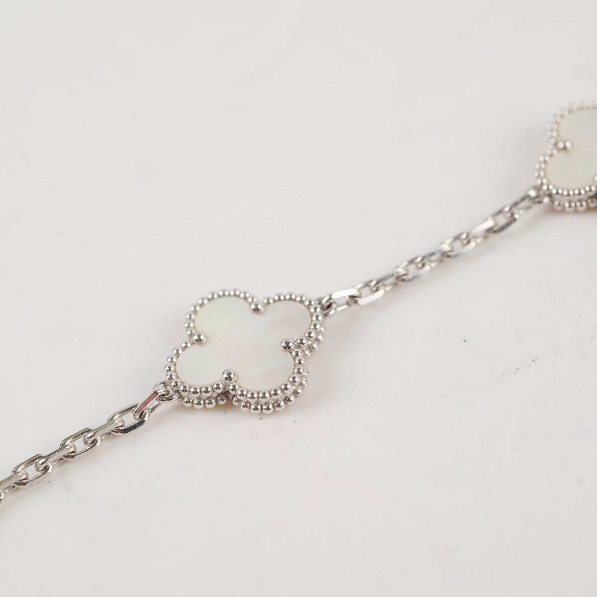 Van Cleef & Arpels Alhambra 5 Motif MOP Mother Of Pearl Bracelet White Gold - photo 5