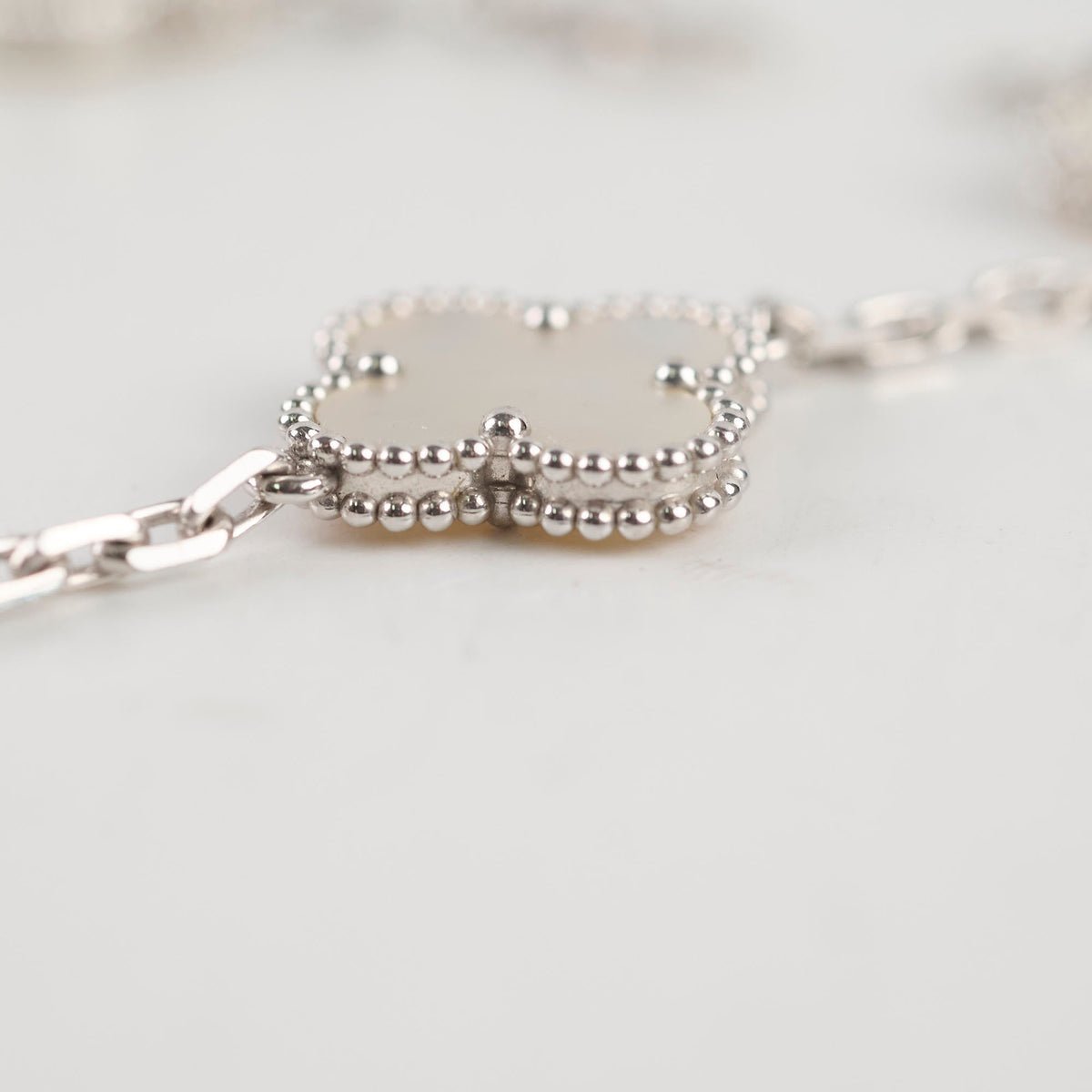 Van Cleef & Arpels Alhambra 5 Motif MOP Mother Of Pearl Bracelet White Gold - photo 6