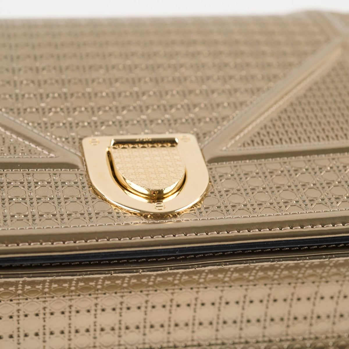 Christian Dior Diorama Medium Metallic Light Gold - photo 13