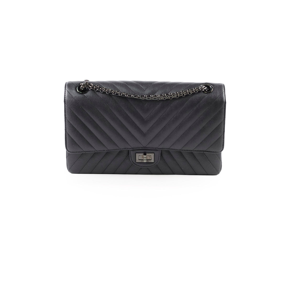 Chanel Reissue 2.55 226 Chevron Black - photo 1