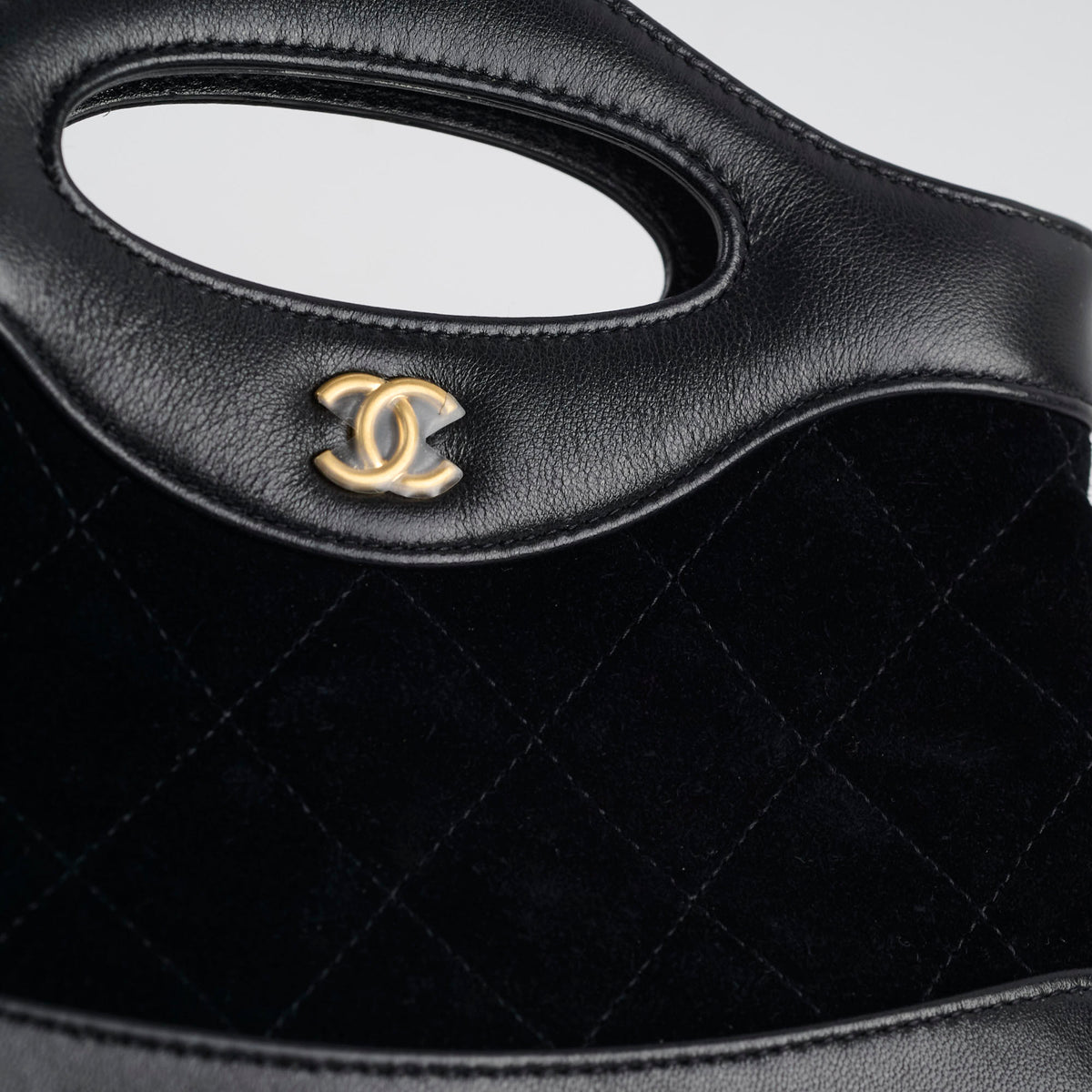 Chanel 31 Small Black Suede (Microchip) - photo 5