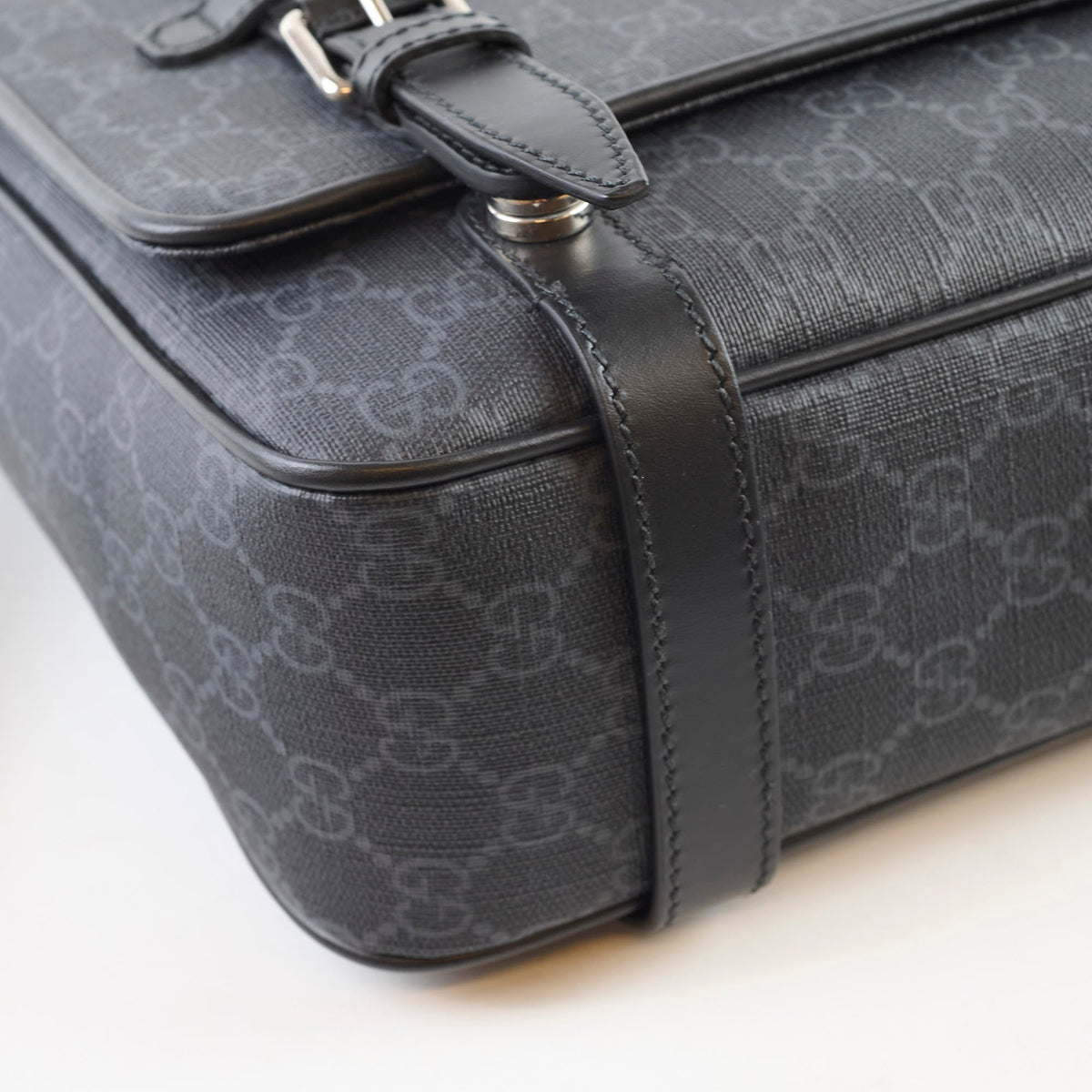 Gucci Messenger Black GG Monogram - photo 6