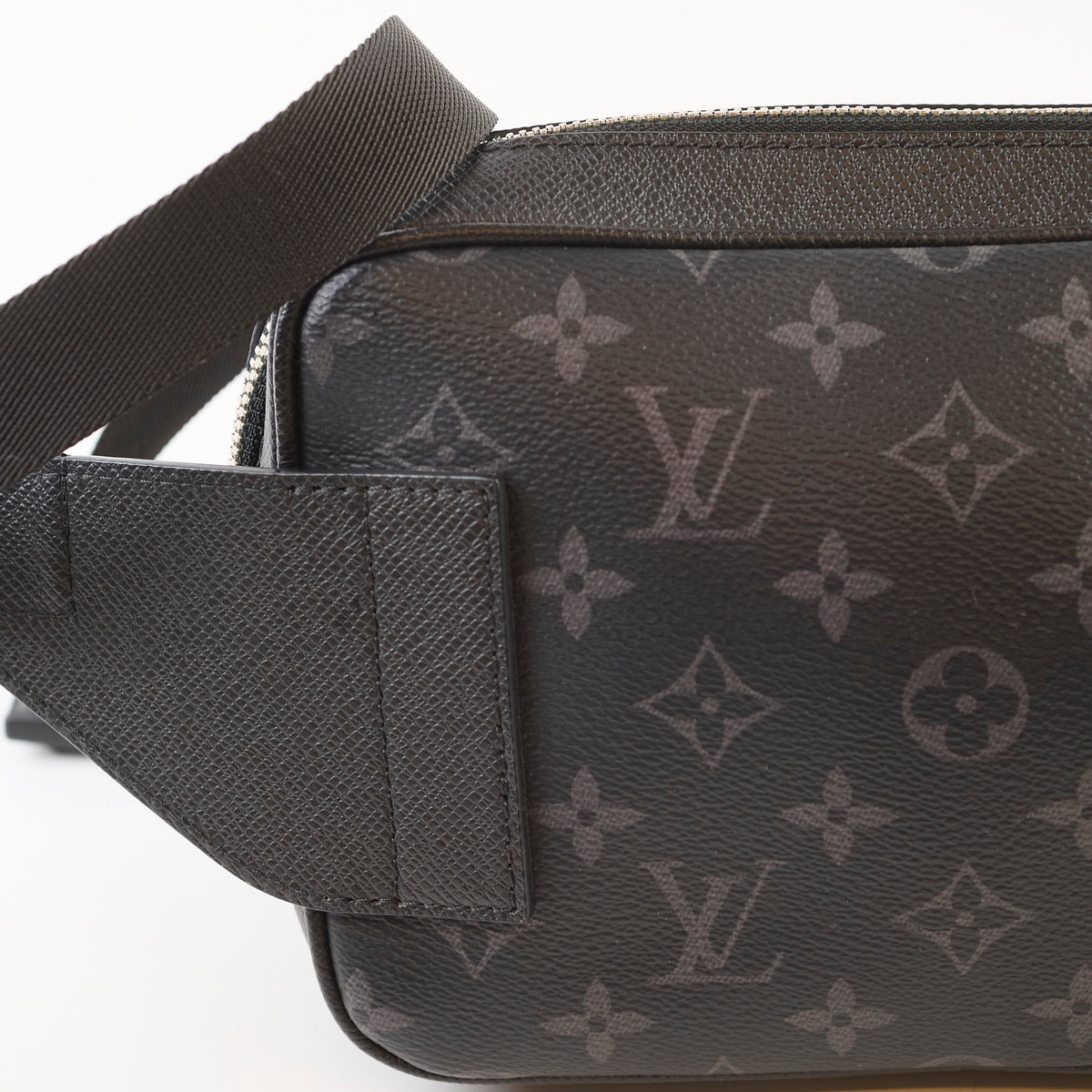 Louis Vuitton Mens Eclipse Bumbag Black - photo 4