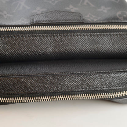Louis Vuitton Mens Eclipse Bumbag Black - photo 9