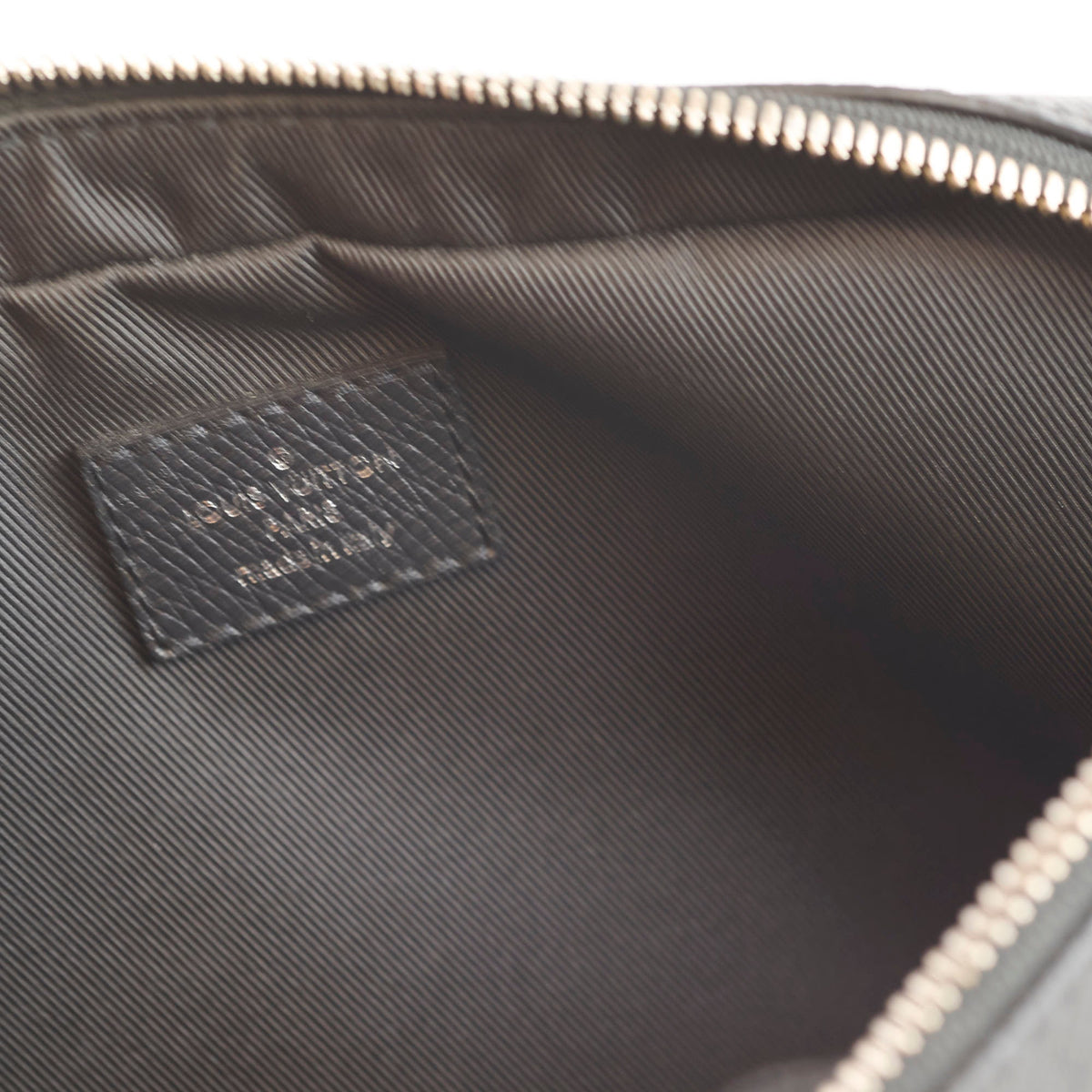 Louis Vuitton Mens Eclipse Bumbag Black - photo 10