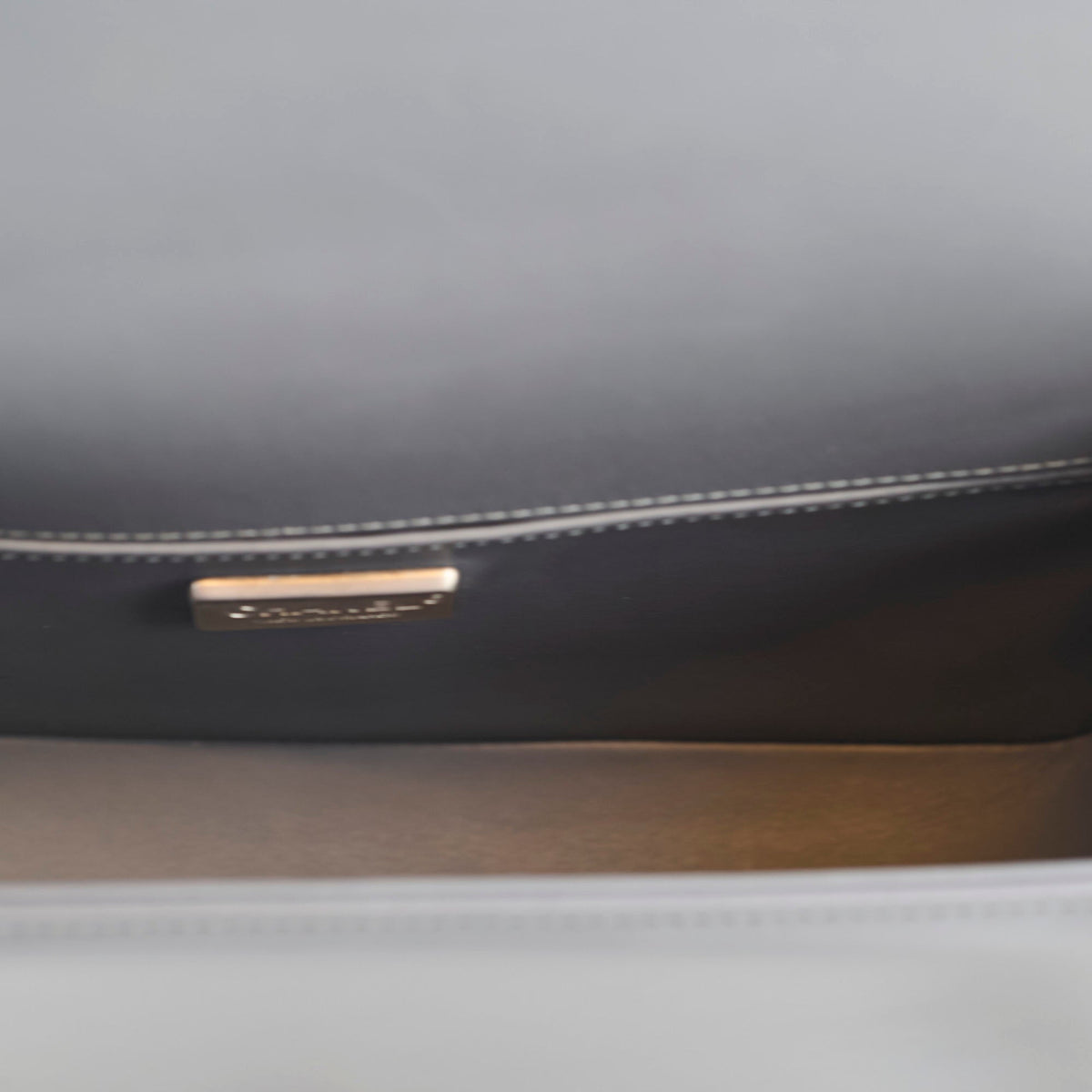 Chanel Boy Old Medium Grey Python (20 Series) - photo 9