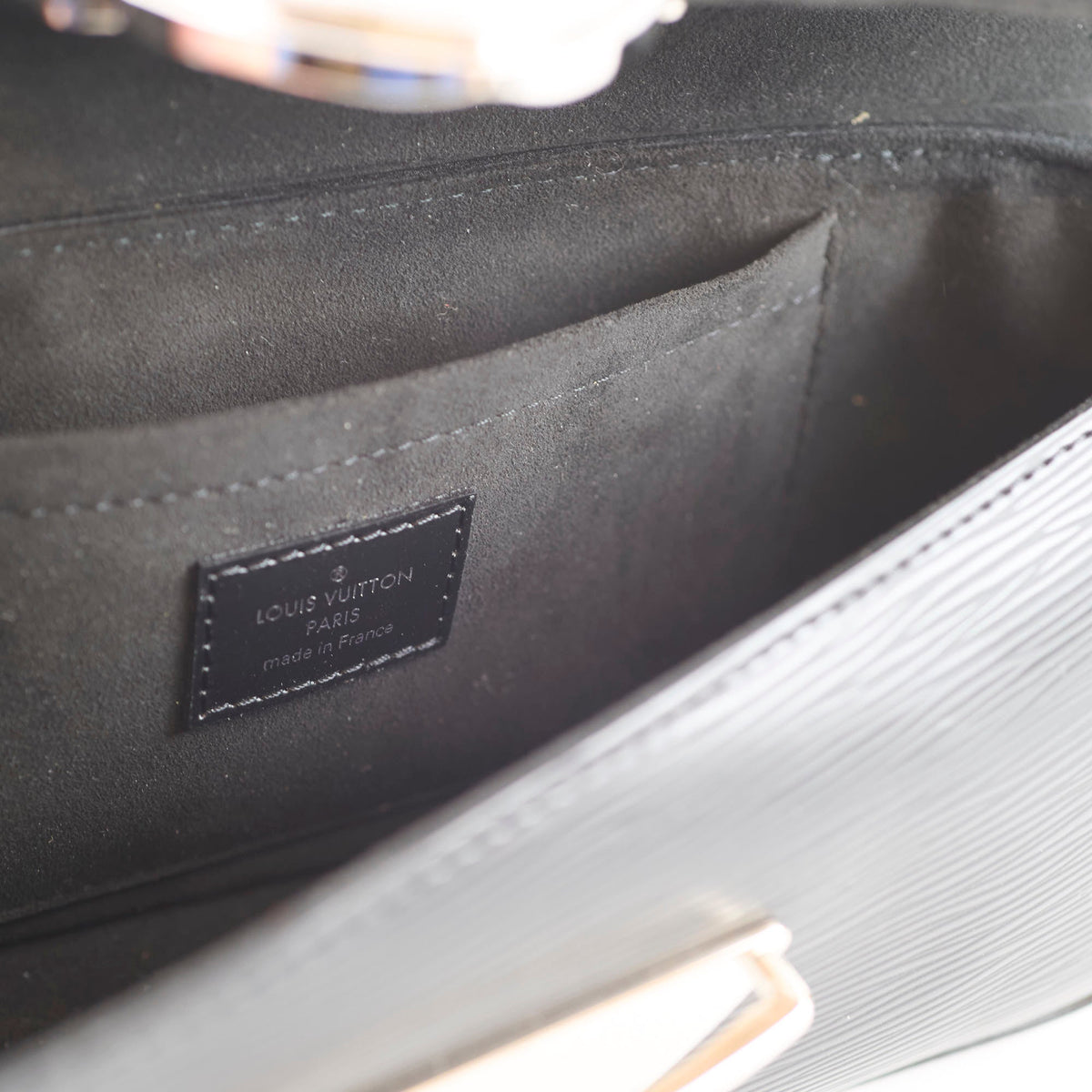 Louis Vuitton Montaigne Clutch Black - photo 5
