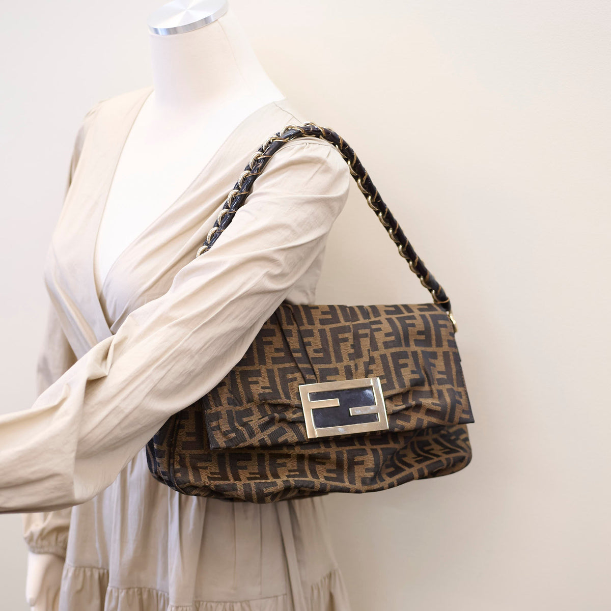 Fendi Vintage Zucca Canvas Mia Flap Bag - photo 13