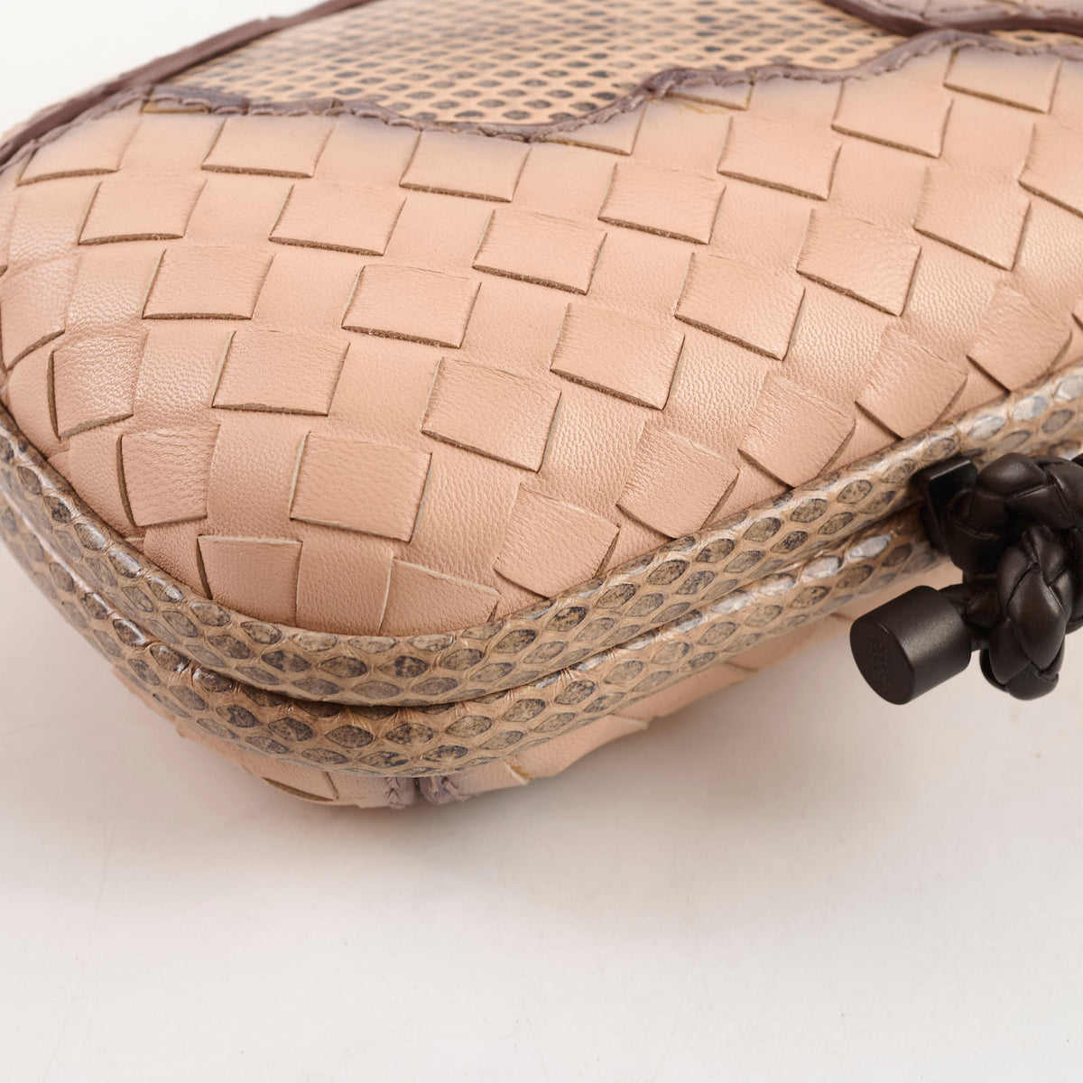 Bottega Veneta Exotic Python Clutch Dusty Pink Blush - photo 9