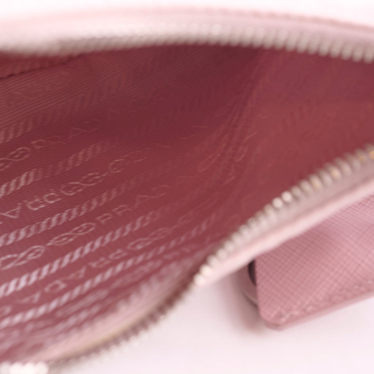 Prada Mini Re-edition 2000 Crossbody Pale Pink - photo 6
