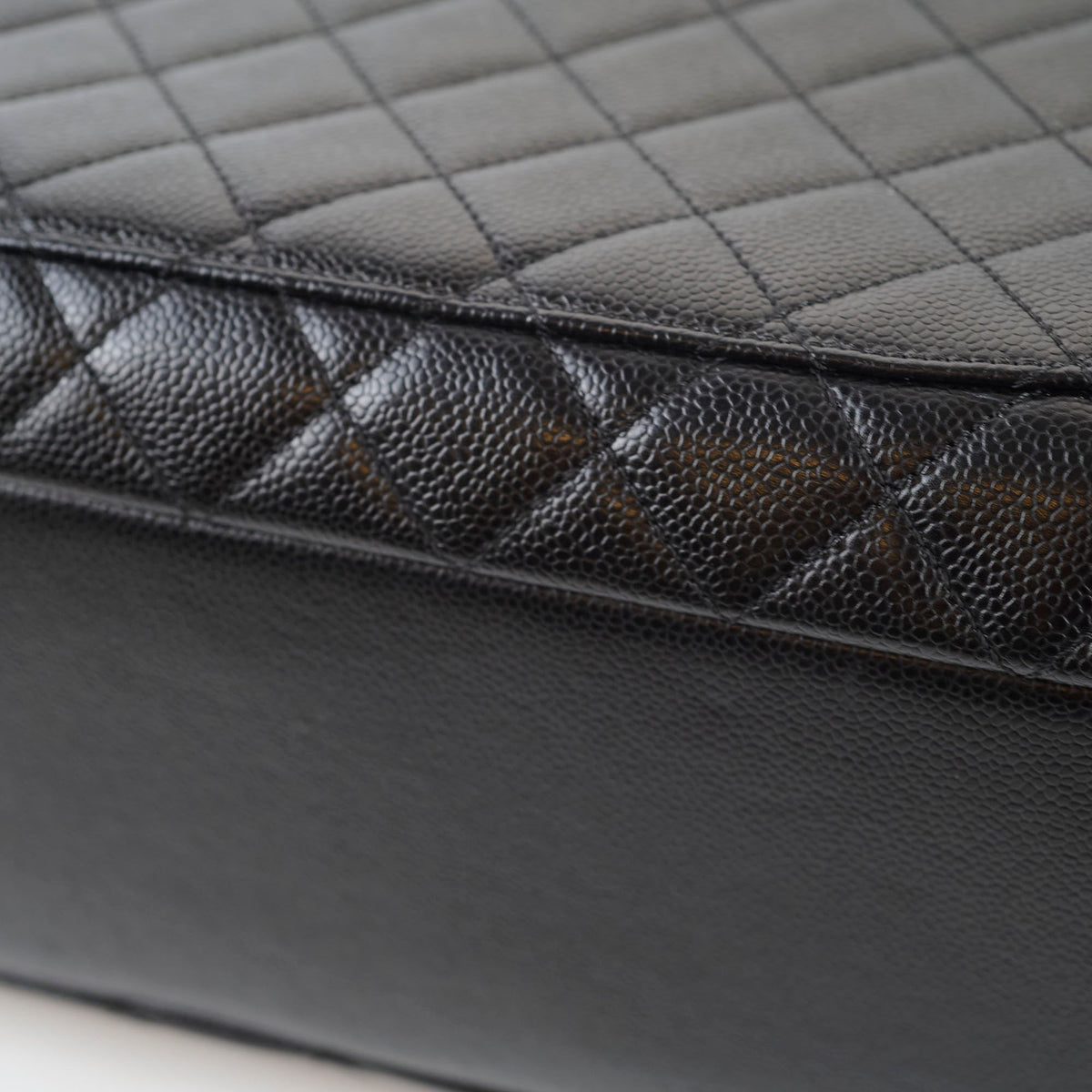 Chanel XL GST Caviar Black - photo 10