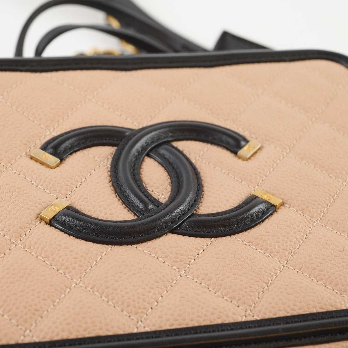 Chanel Filigree Black Beige - photo 13