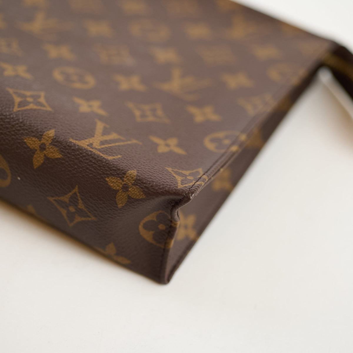 Louis Vuitton Toiletry 26 Monogram - photo 12