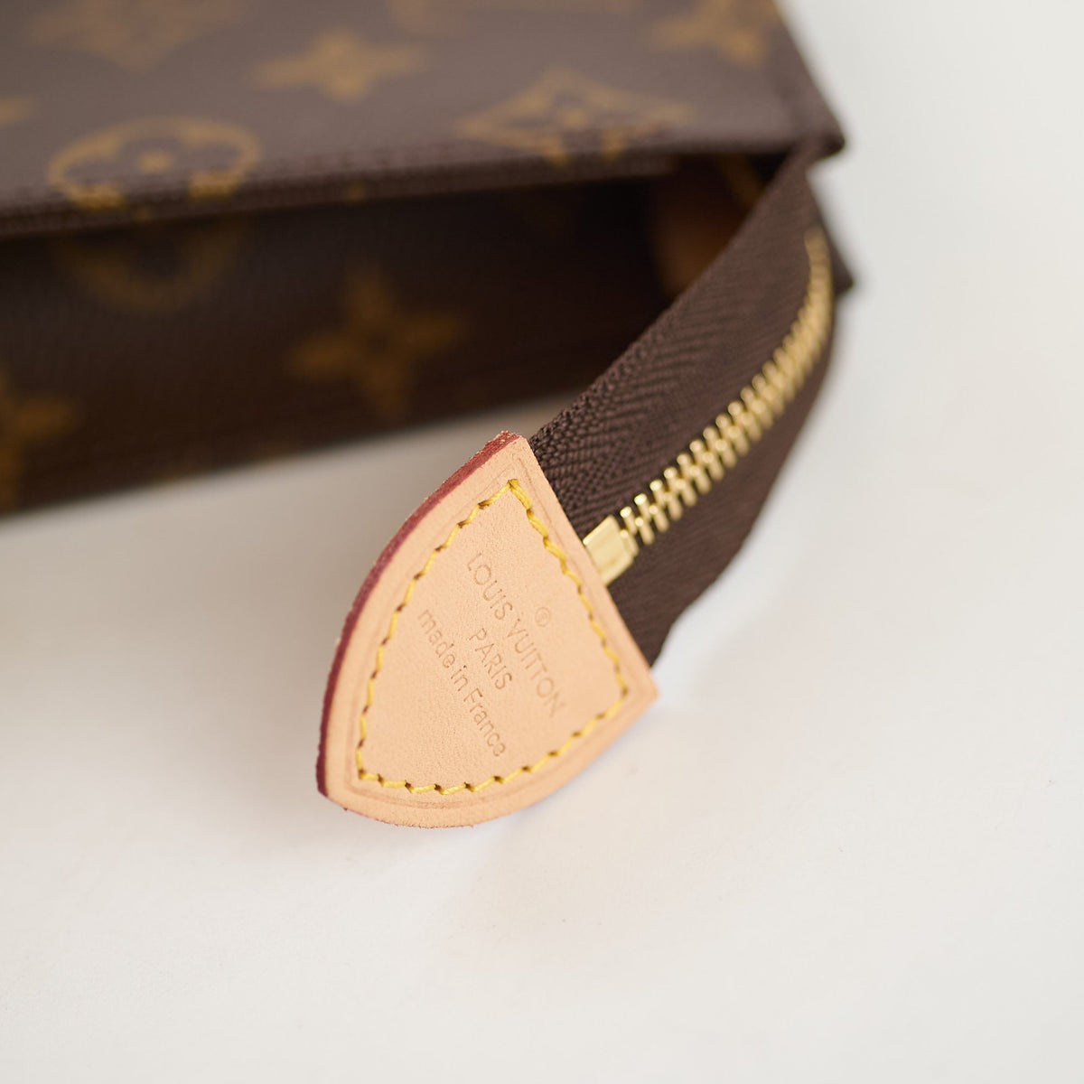 Louis Vuitton Toiletry 26 Monogram - photo 6