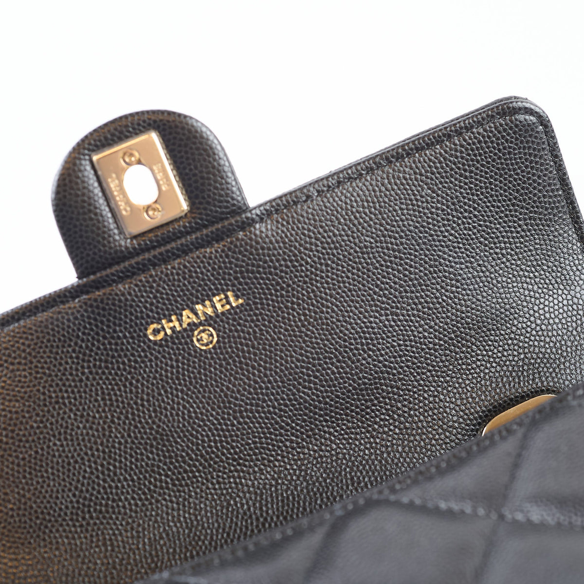 Chanel 25S Retro Twist Black Caviar Microchip - photo 4