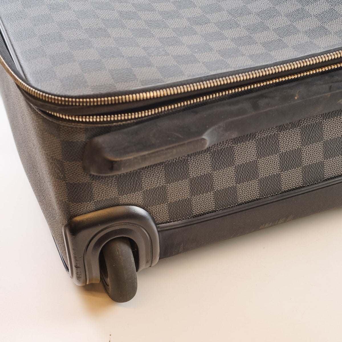 Louis Vuitton Pegase Suitcase 45 Damier Graphite - photo 21
