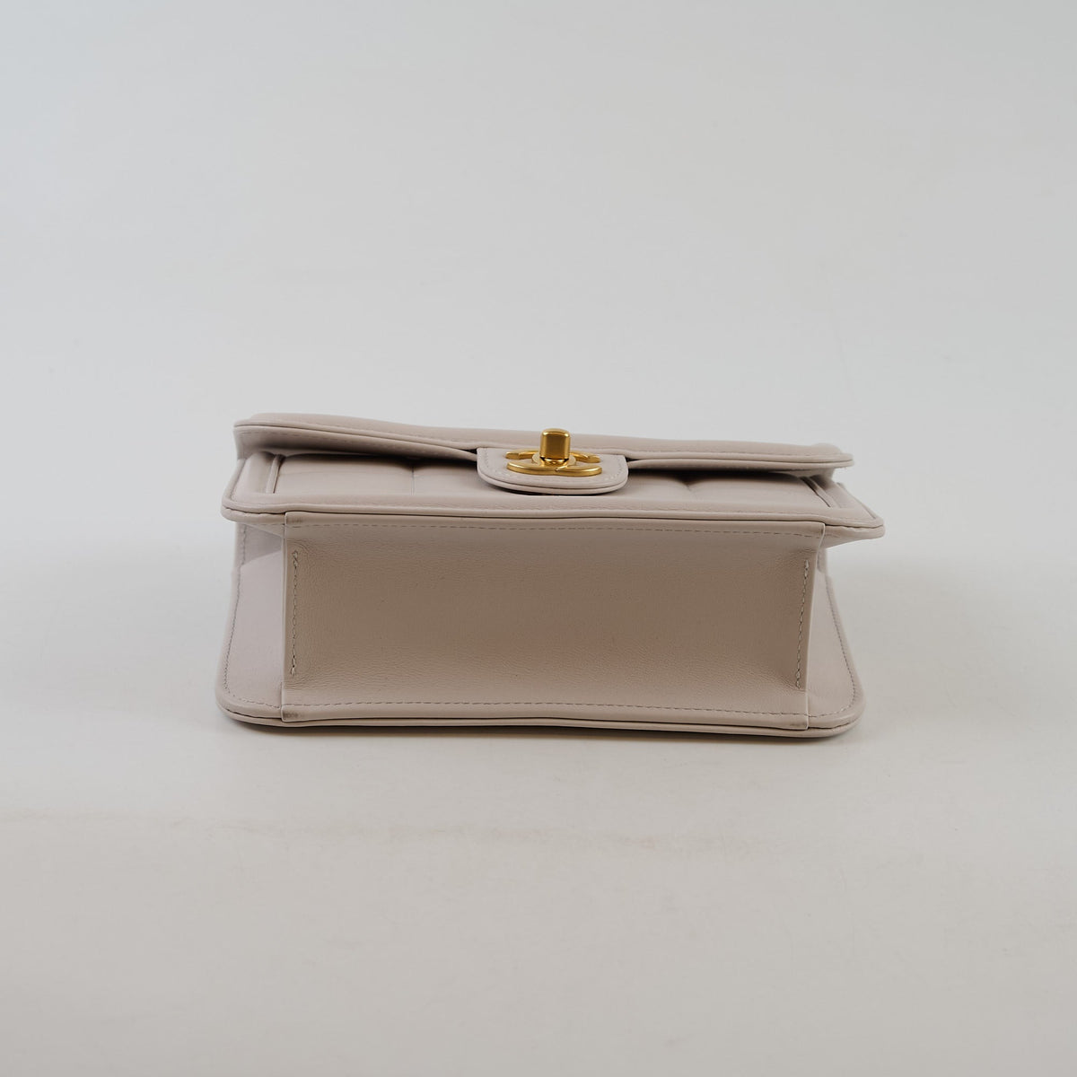 Chanel Mini Chocolate Bar Flap Calfskin Microchipped - photo 4