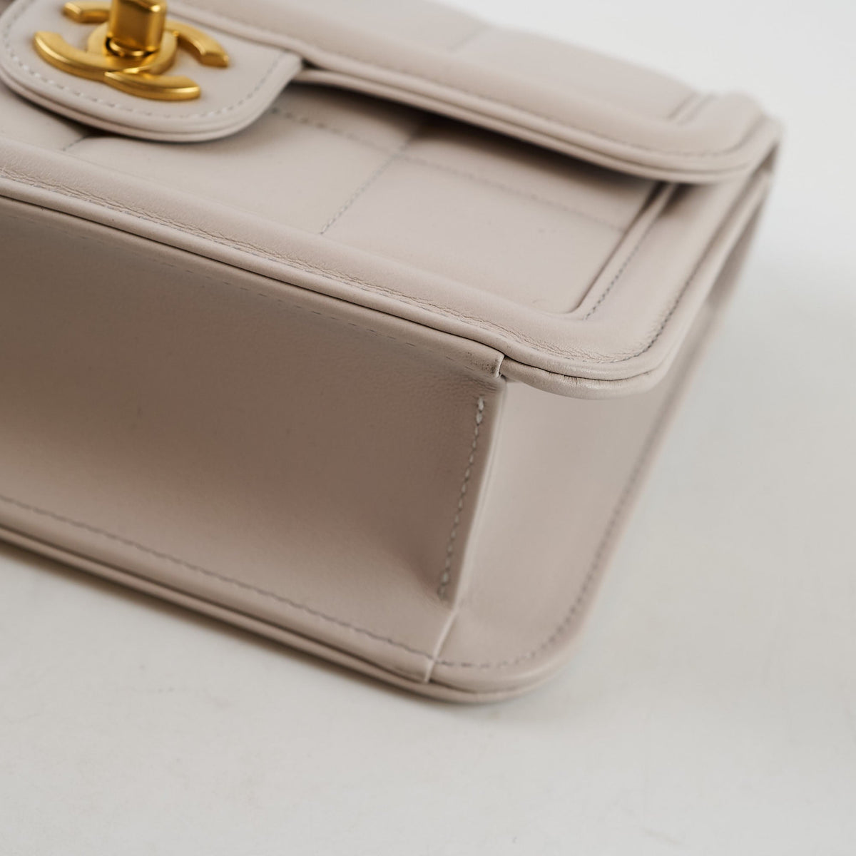 Chanel Mini Chocolate Bar Flap Calfskin Microchipped - photo 13