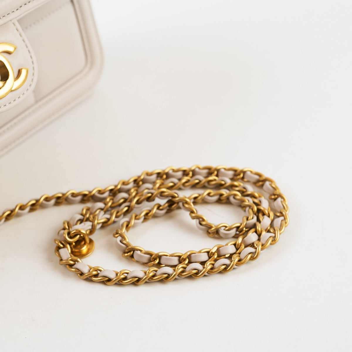 Chanel Mini Chocolate Bar Flap Calfskin Microchipped - photo 16