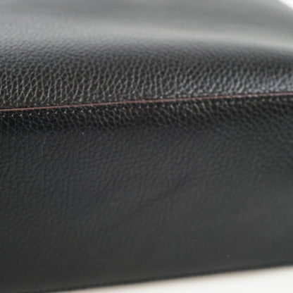 Louis Vuitton Capucines MM Black - photo 10