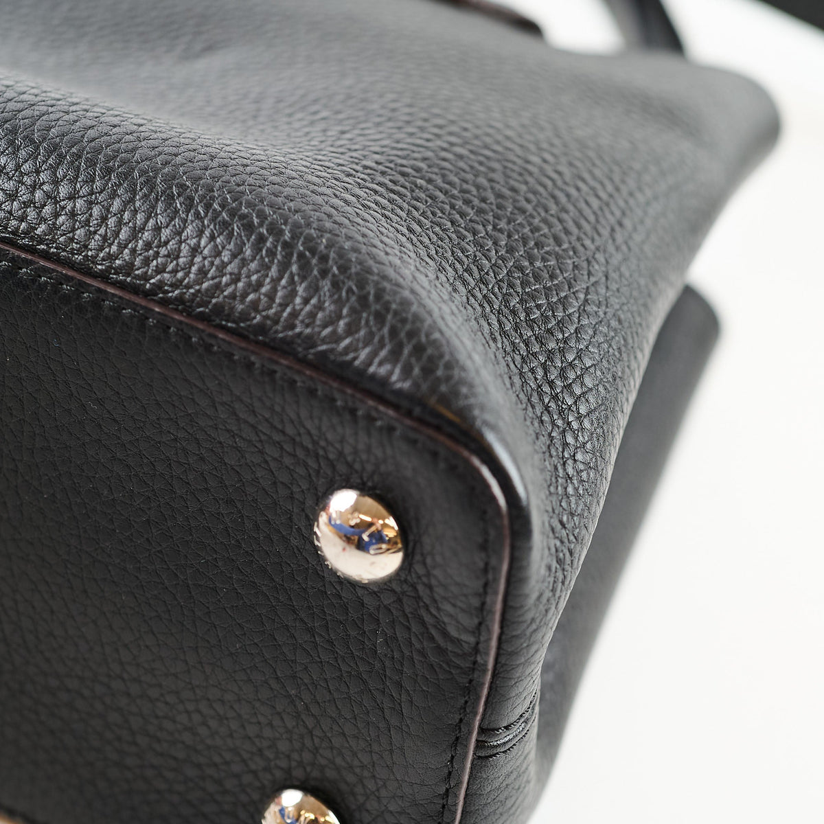 Louis Vuitton Capucines MM Black - photo 11