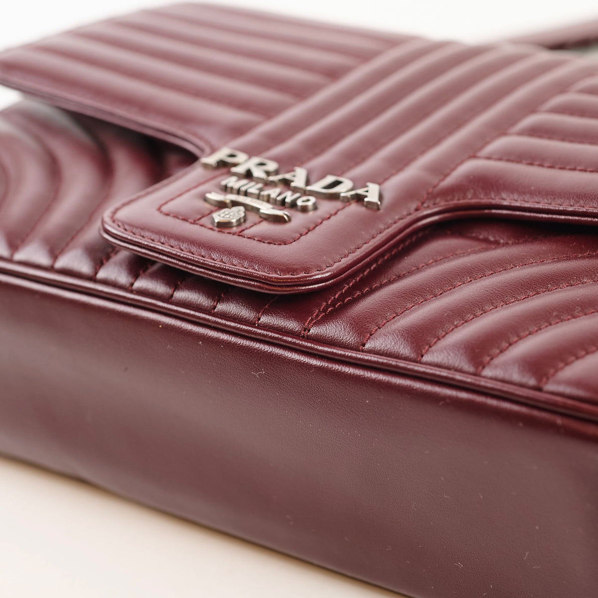 Prada Diagramme Burgundy - photo 11