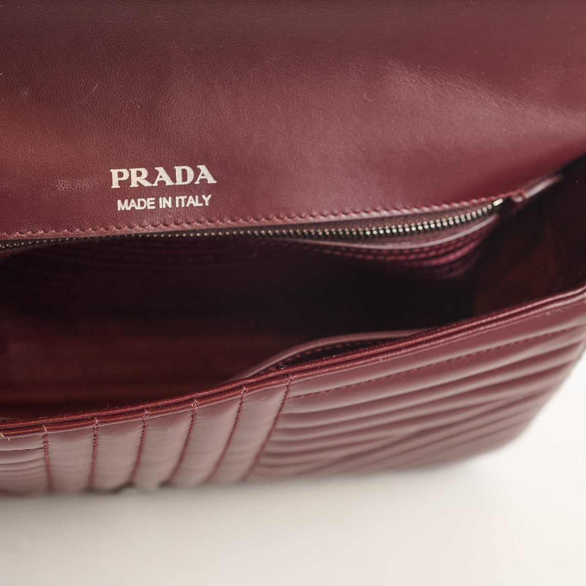 Prada Diagramme Burgundy - photo 8
