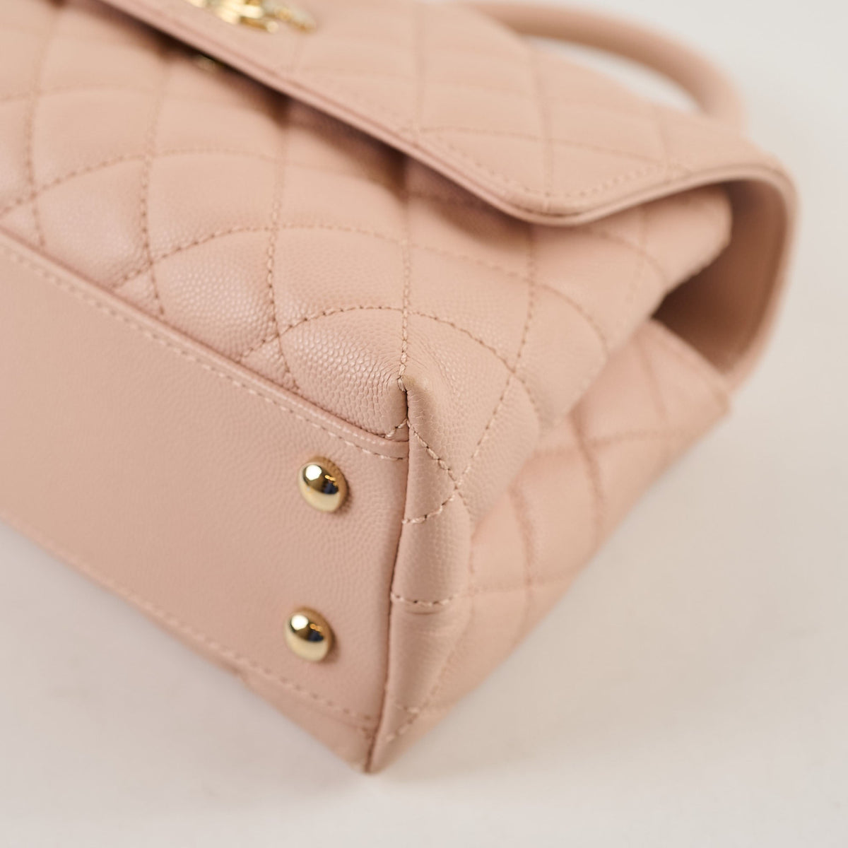 Chanel Caviar Coco Handle Small LGHW Light Pink - photo 5