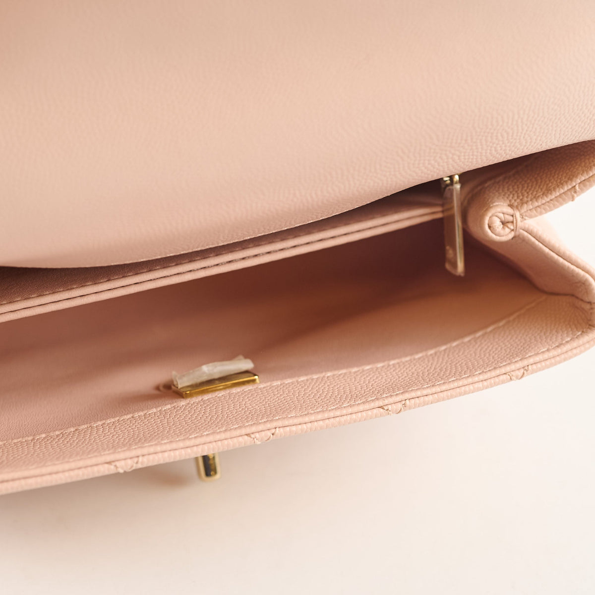 Chanel Caviar Coco Handle Small LGHW Light Pink - photo 11