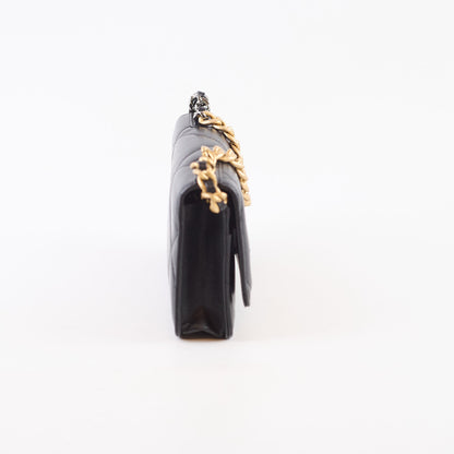Chanel 19 WOC Shiny Lambskin Black - photo 3
