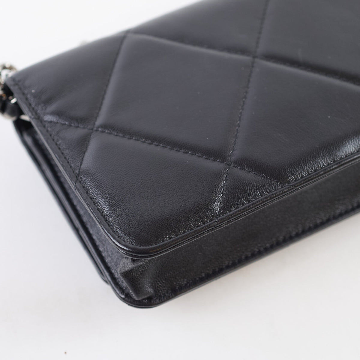 Chanel 19 WOC Shiny Lambskin Black - photo 14