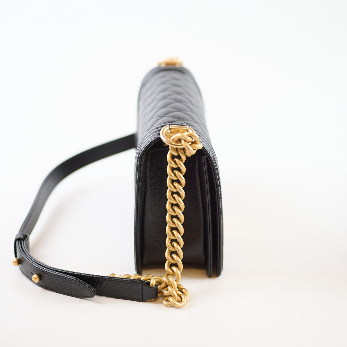 Chanel Boy New Medium Quilted Caviar Black - photo 3