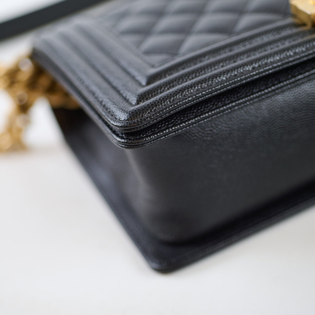 Chanel Boy New Medium Quilted Caviar Black - photo 12