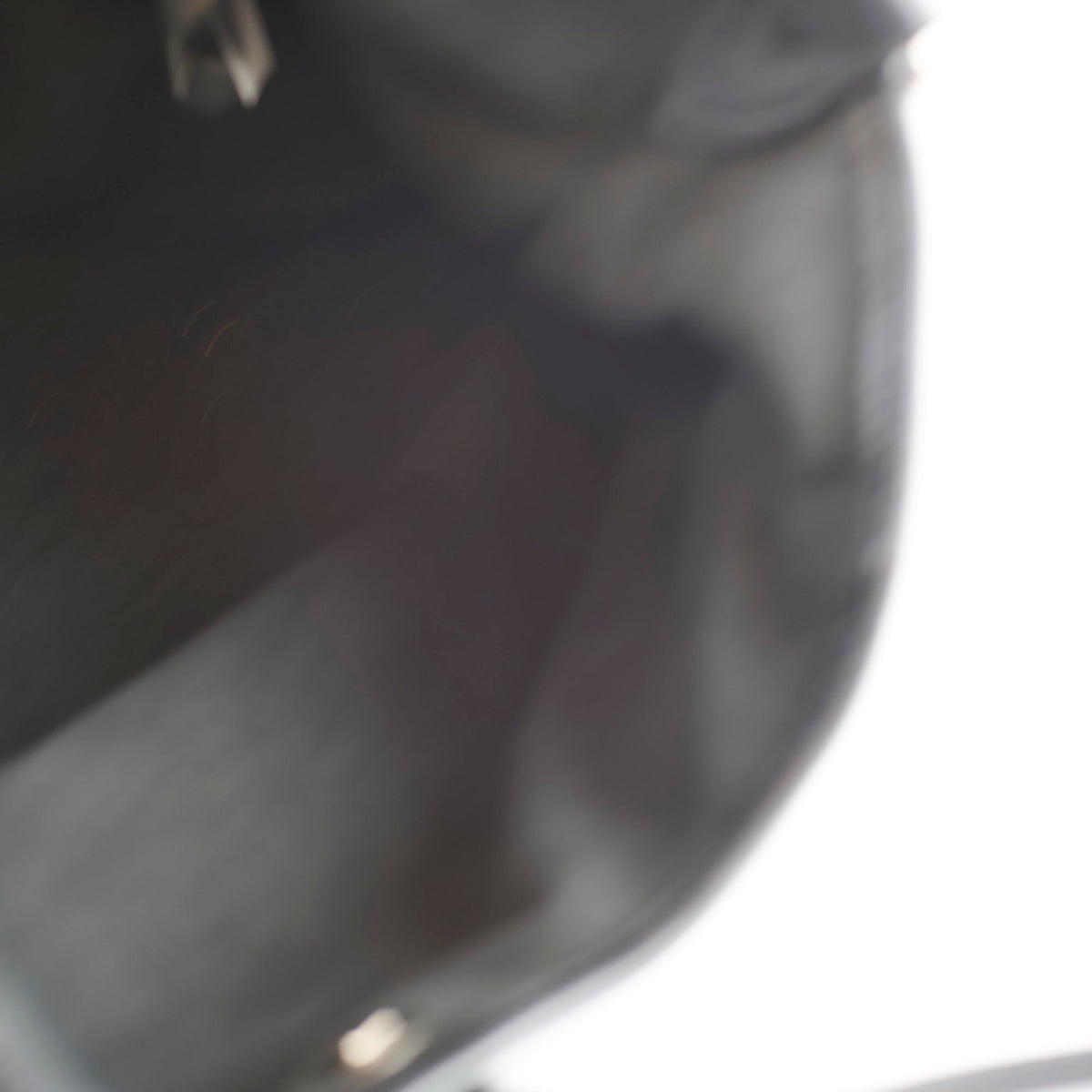 Louis Vuitton Carryall Cargo Vibe PM Lambskin Black - photo 7