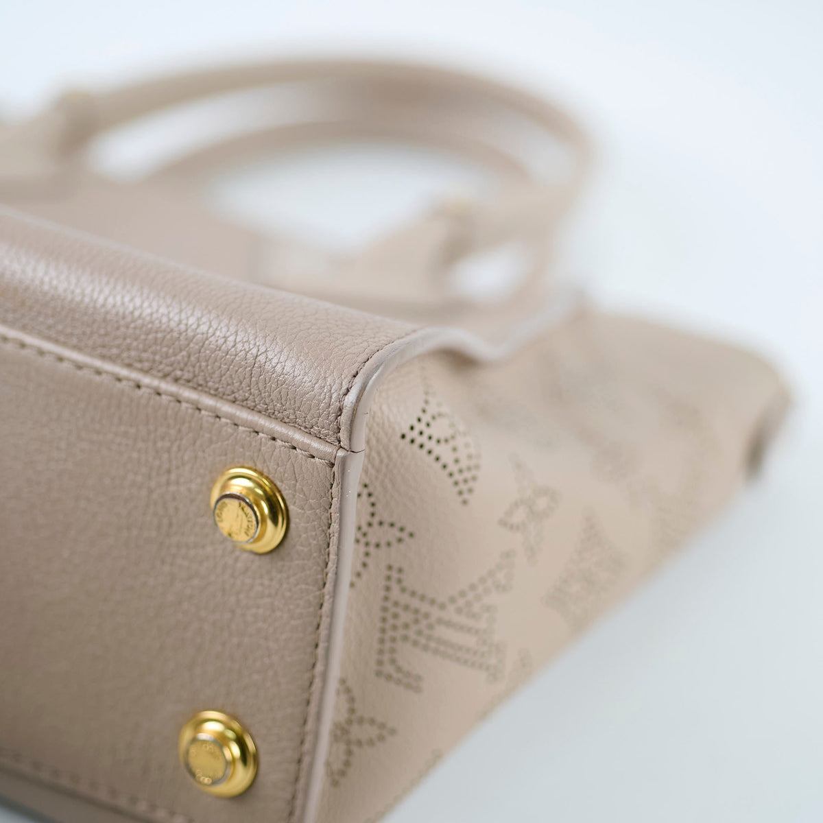 Louis Vuitton On My Side PM Galet - photo 10