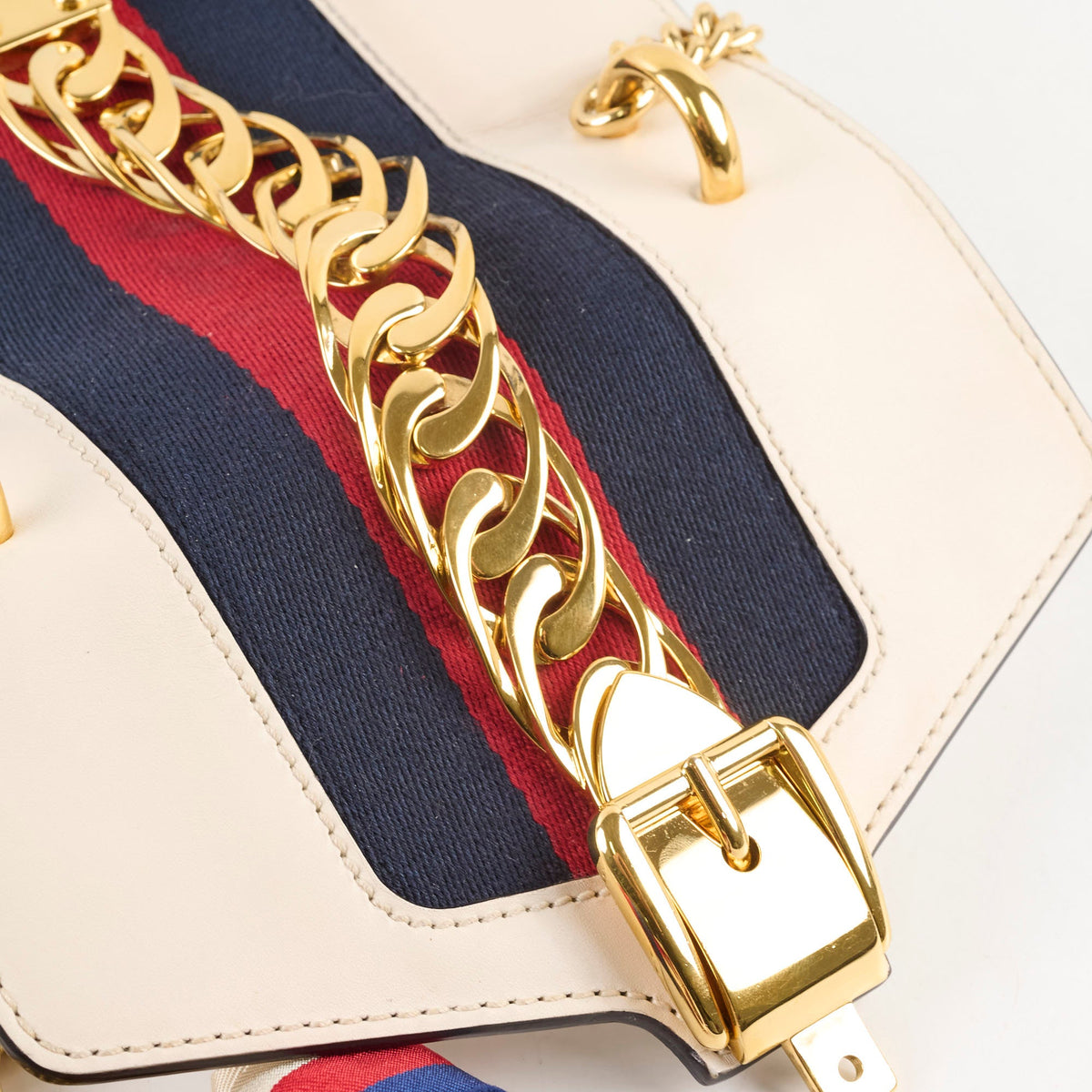 Gucci Mini Slyvie White - photo 6