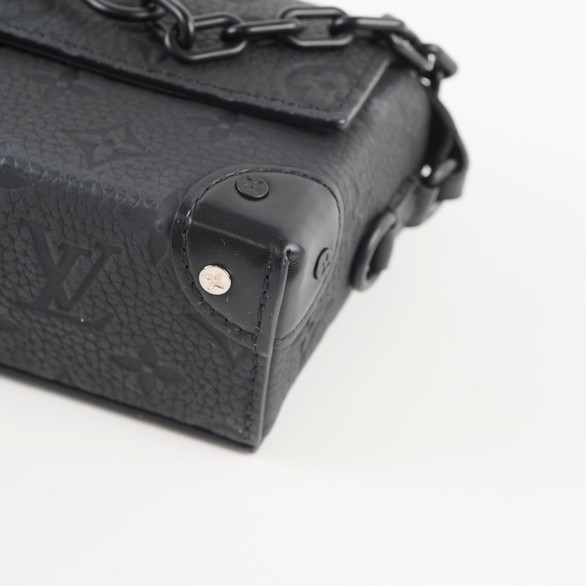 Louis Vuitton Steamer Wearable Wallet Empriente Microchip Black - photo 10