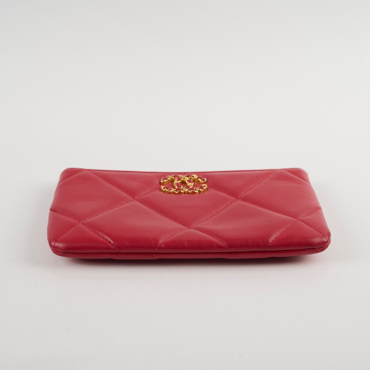 Chanel 19 Pouch Red Lambskin - photo 4