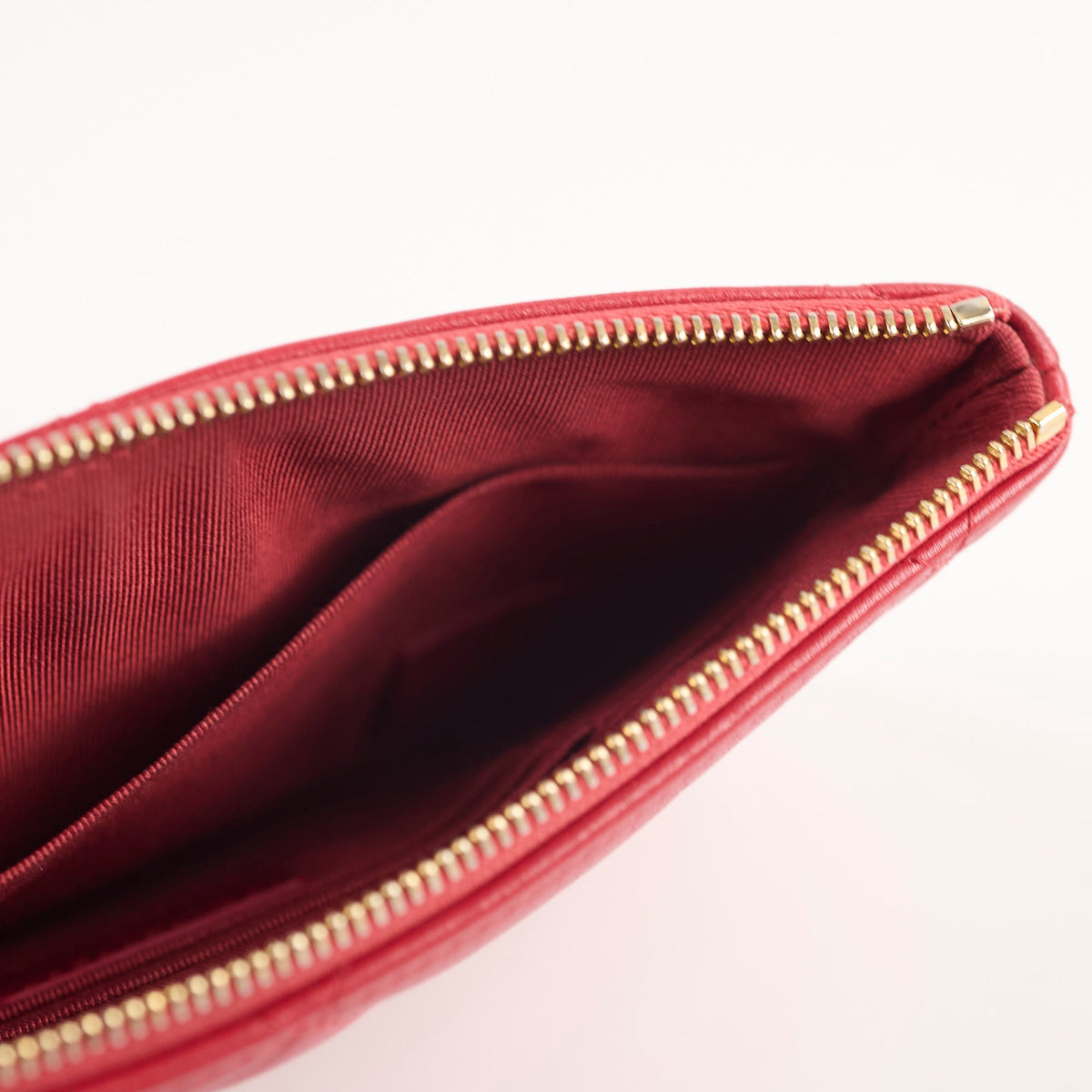 Chanel 19 Pouch Red Lambskin - photo 5